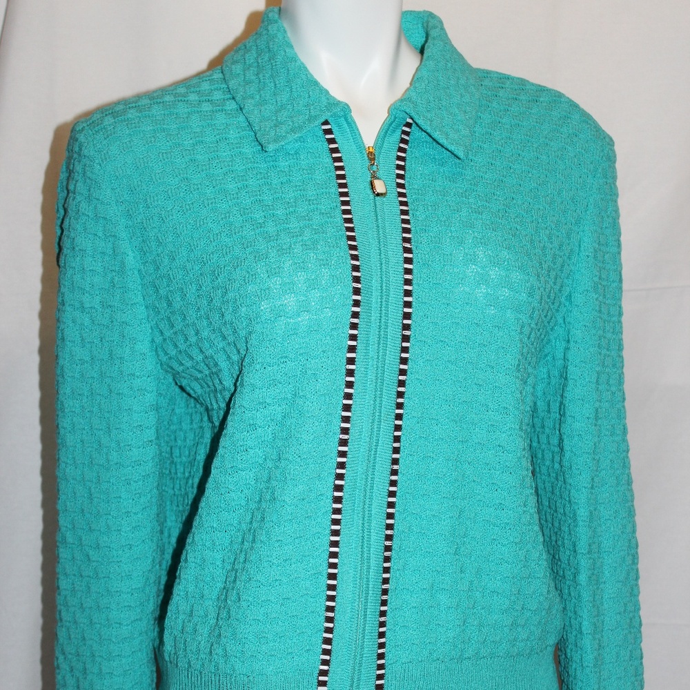 Retro but charming&precious